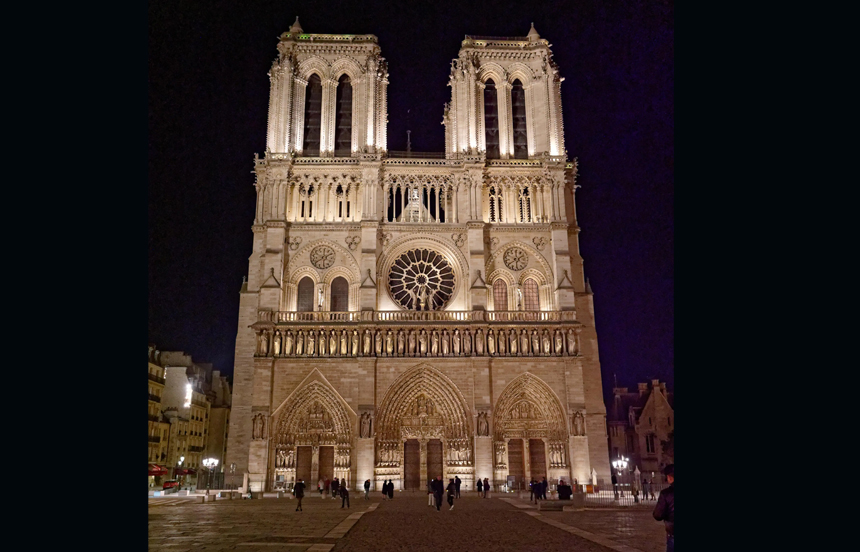 SENNHEISER CONTRIBUYE A LA RESURRECCIÓN DE NOTRE DAME DE PARÍS CON SU SISTEMA DE AUDIO INALÁMBRICO SPECTERA