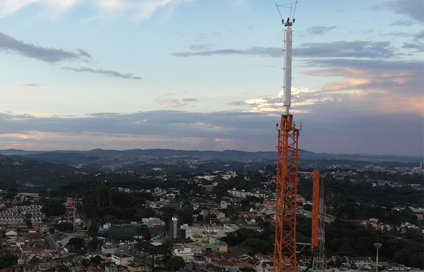 FOCCUS DIGITAL Y DIELECTRIC MODERNIZAN EL SISTEMA IRRADIANTE PARA RIC TV, AFILIADA DE REDE RECORD EN CURITIBA